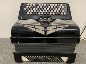 Hovedbilde Brilliante 70/96 knappetrekkspill, norsk system