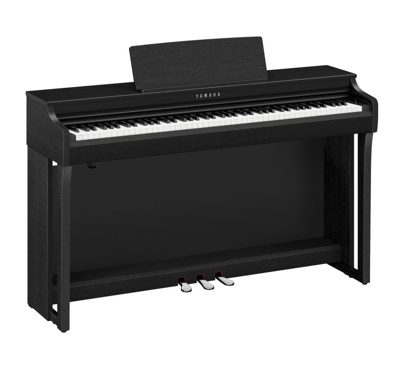 Yamaha Clavinova CLP-825B 